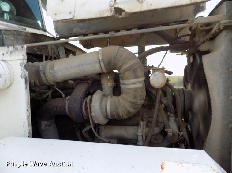 image for item DB9678 1981 Peterbilt 359 vacuum truck