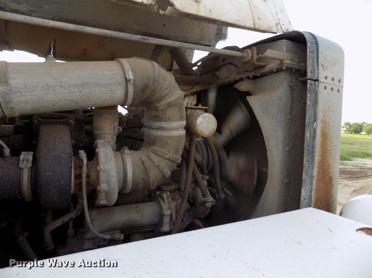 image for item DB9678 1981 Peterbilt 359 vacuum truck