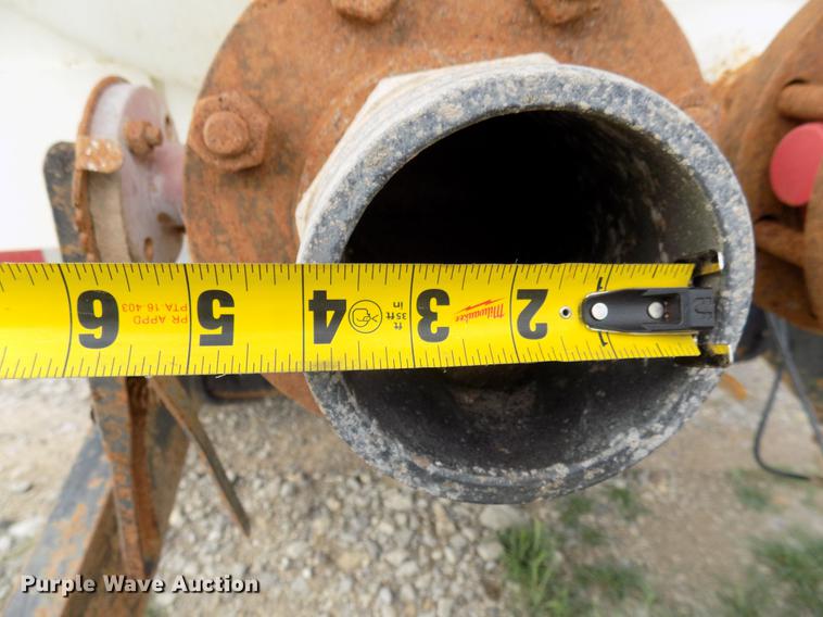 image for item DB9678 1981 Peterbilt 359 vacuum truck