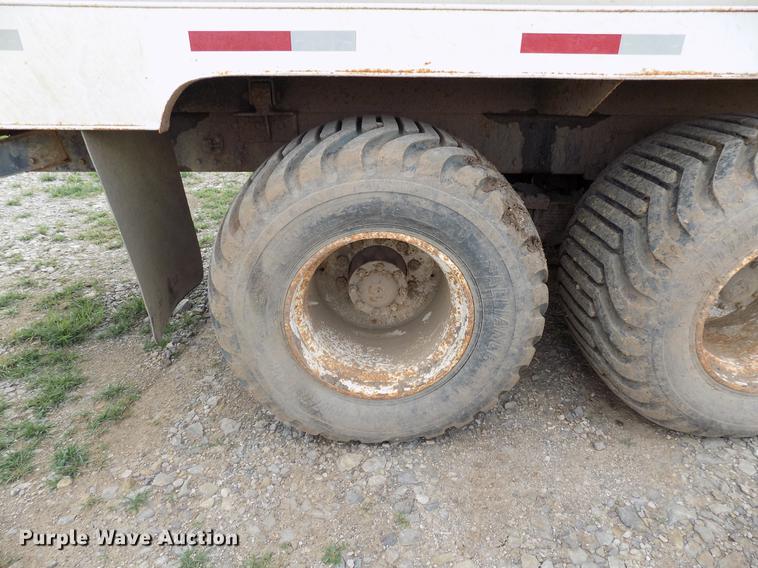 image for item DB9678 1981 Peterbilt 359 vacuum truck