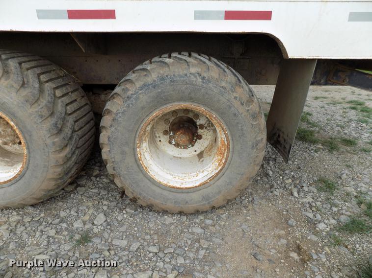 image for item DB9678 1981 Peterbilt 359 vacuum truck