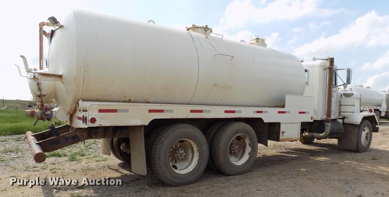 image for item DB9679 1981 Peterbilt 378 vacuum truck
