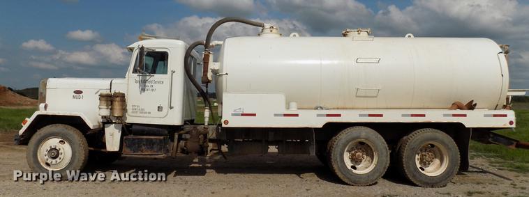 image for item DB9679 1981 Peterbilt 378 vacuum truck