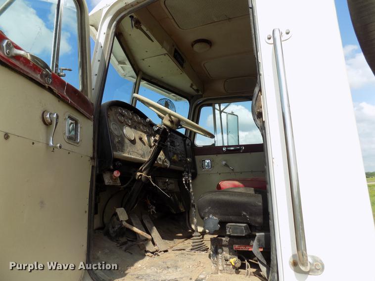 image for item DB9679 1981 Peterbilt 378 vacuum truck