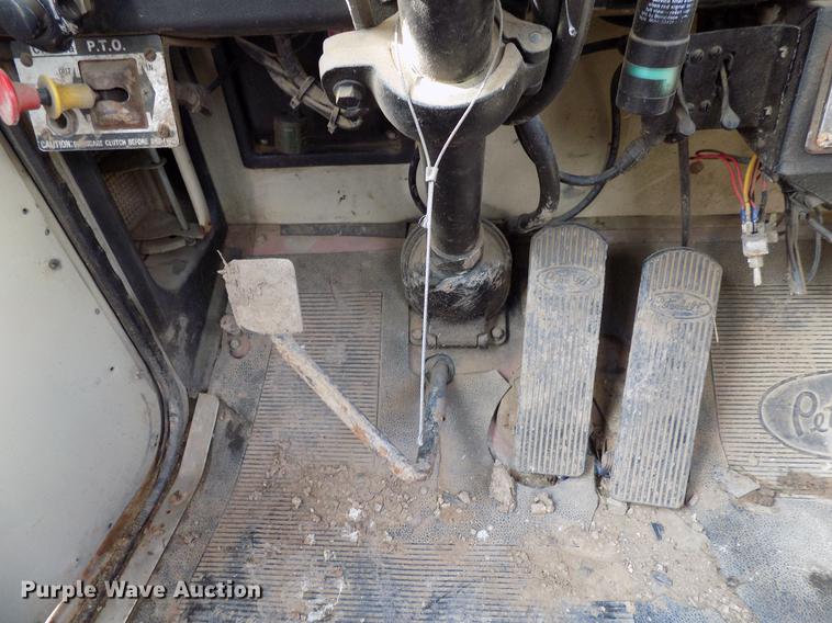 image for item DB9679 1981 Peterbilt 378 vacuum truck