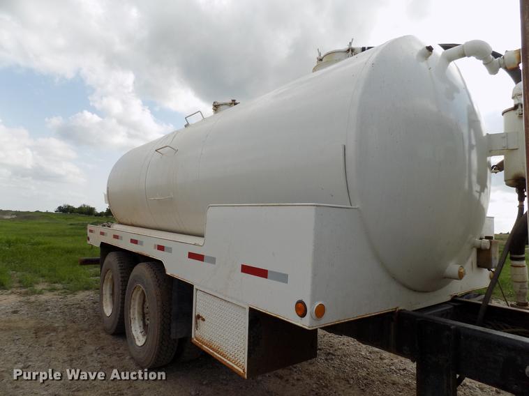 image for item DB9679 1981 Peterbilt 378 vacuum truck