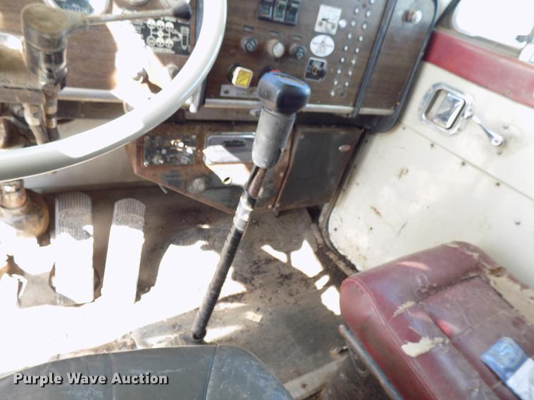 image for item DB9680 1985 Peterbilt 382 vacuum truck