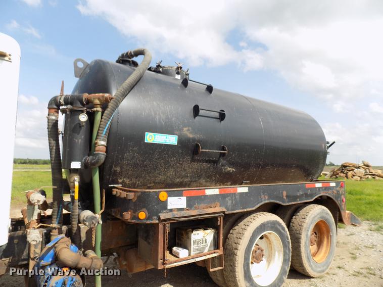 image for item DB9680 1985 Peterbilt 382 vacuum truck