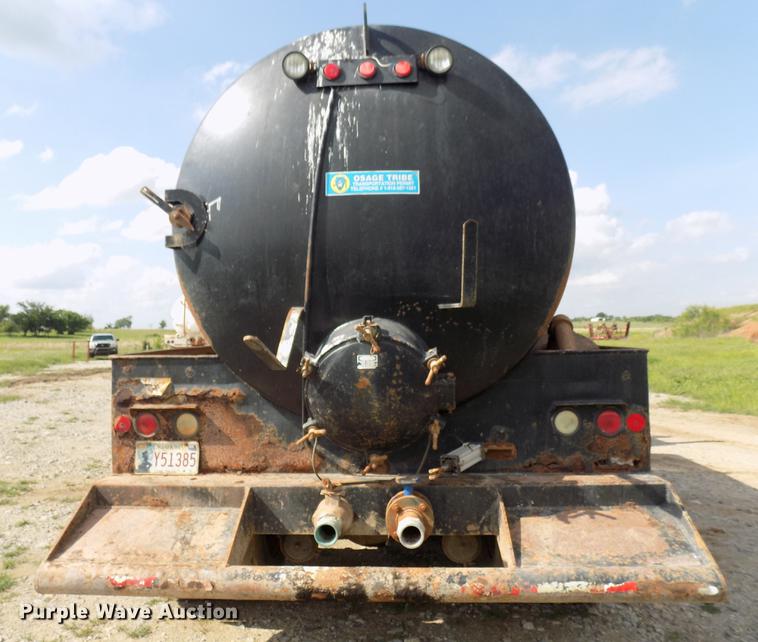 image for item DB9680 1985 Peterbilt 382 vacuum truck