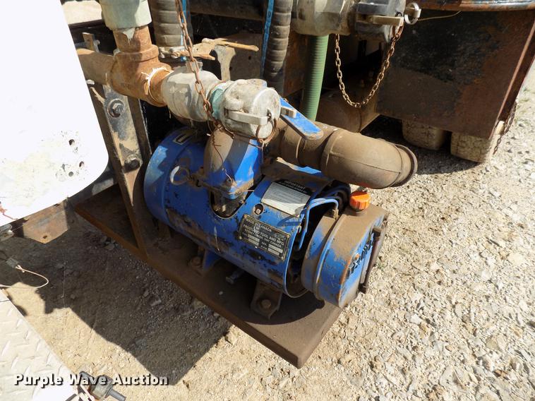 image for item DB9680 1985 Peterbilt 382 vacuum truck