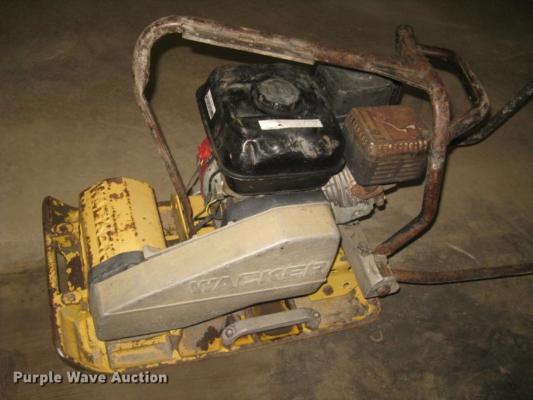 image for item DC1387 Wacker VPA1740 plate compactor