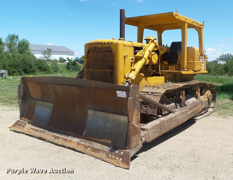 image for item DC4549 1974 Caterpillar D7F dozer