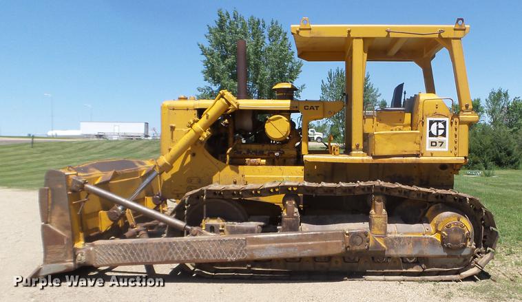 image for item DC4549 1974 Caterpillar D7F dozer