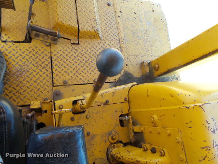 image for item DC4549 1974 Caterpillar D7F dozer