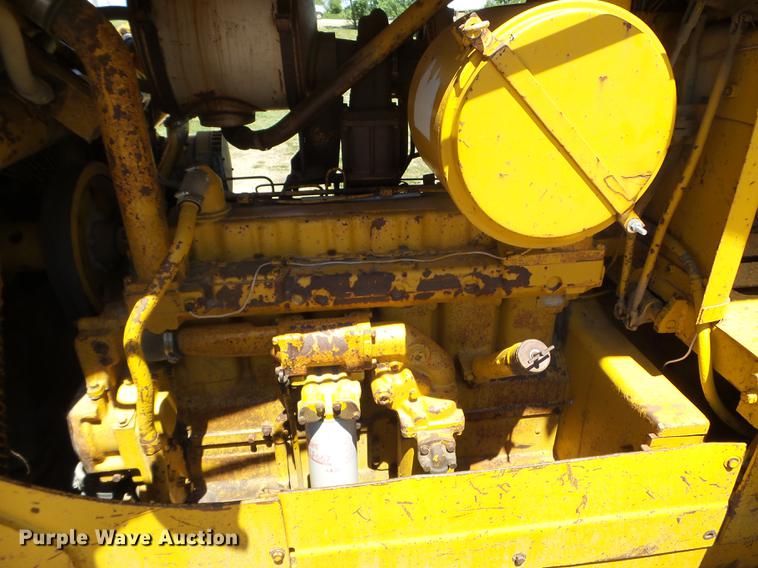 image for item DC4549 1974 Caterpillar D7F dozer