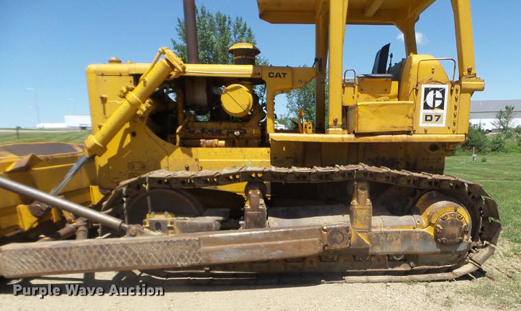 image for item DC4549 1974 Caterpillar D7F dozer