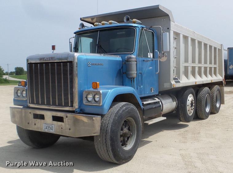 image for item DC4560 1979 GMC General dump truck