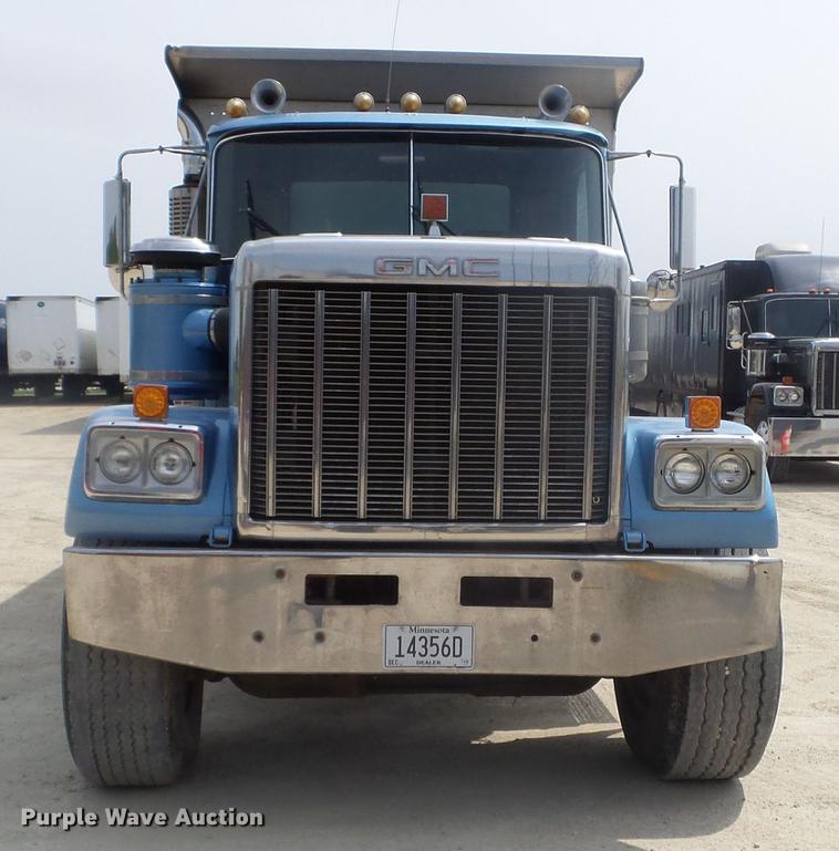 image for item DC4560 1979 GMC General dump truck