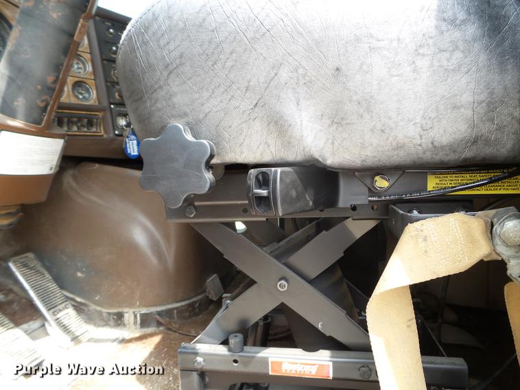 image for item DC4560 1979 GMC General dump truck