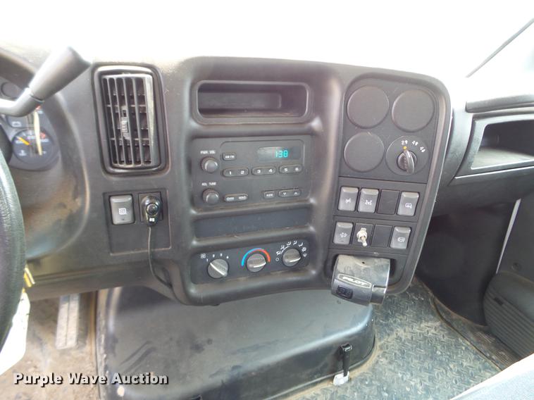 image for item DC4563 2008 GMC C4500 service truck