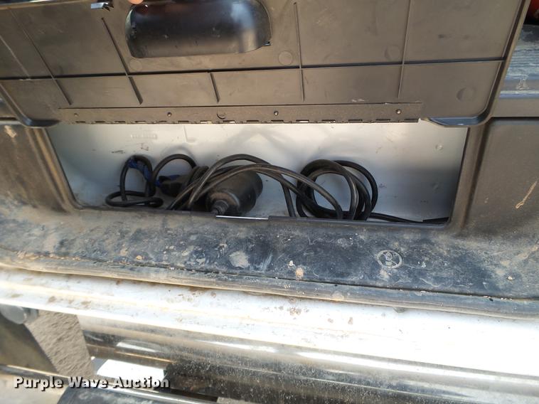 image for item DC4563 2008 GMC C4500 service truck