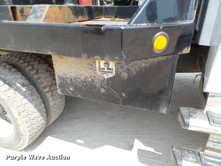 image for item DC4563 2008 GMC C4500 service truck