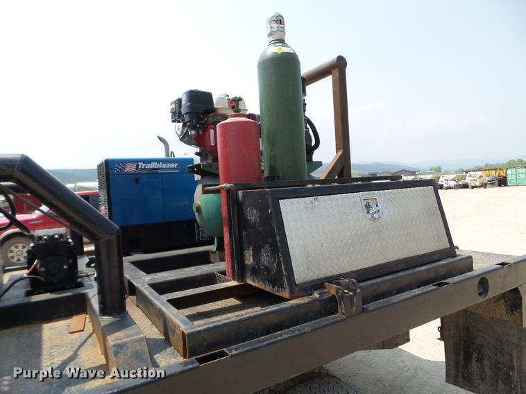 image for item DC4563 2008 GMC C4500 service truck