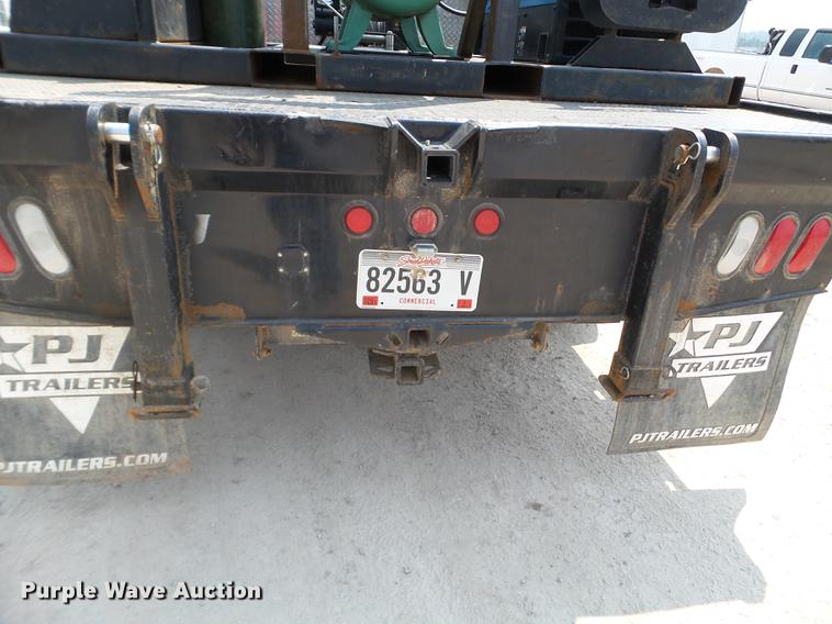 image for item DC4563 2008 GMC C4500 service truck