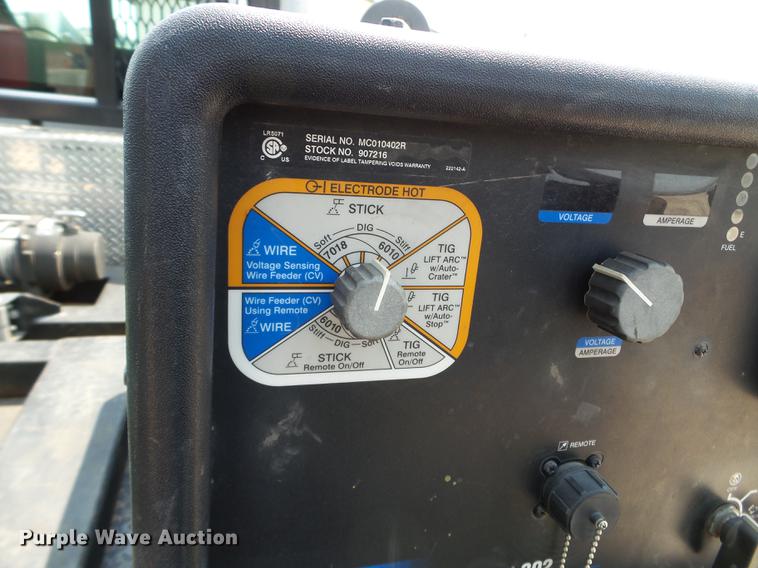 image for item DC4563 2008 GMC C4500 service truck