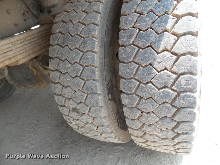 image for item DC4563 2008 GMC C4500 service truck