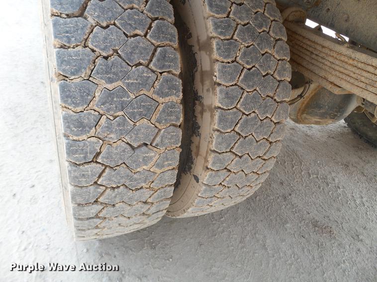 image for item DC4563 2008 GMC C4500 service truck