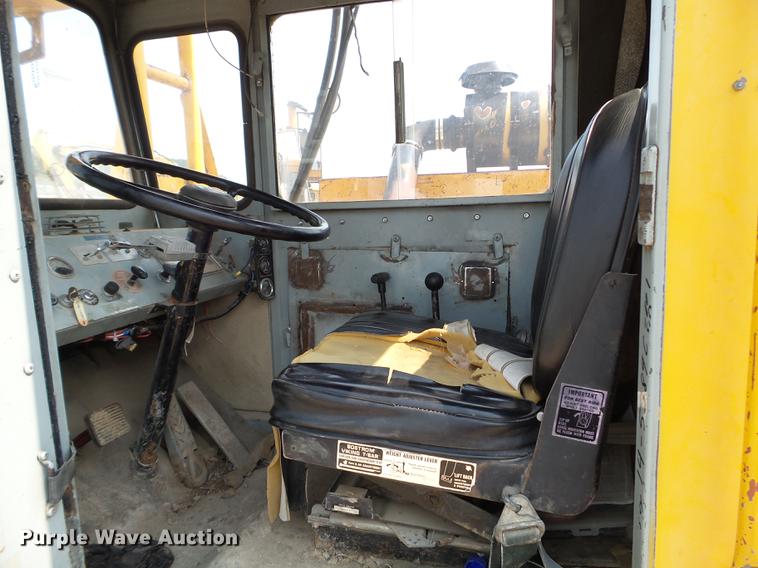 image for item DC4564 1970 Grove TM275T crane