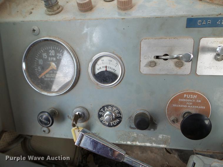 image for item DC4564 1970 Grove TM275T crane