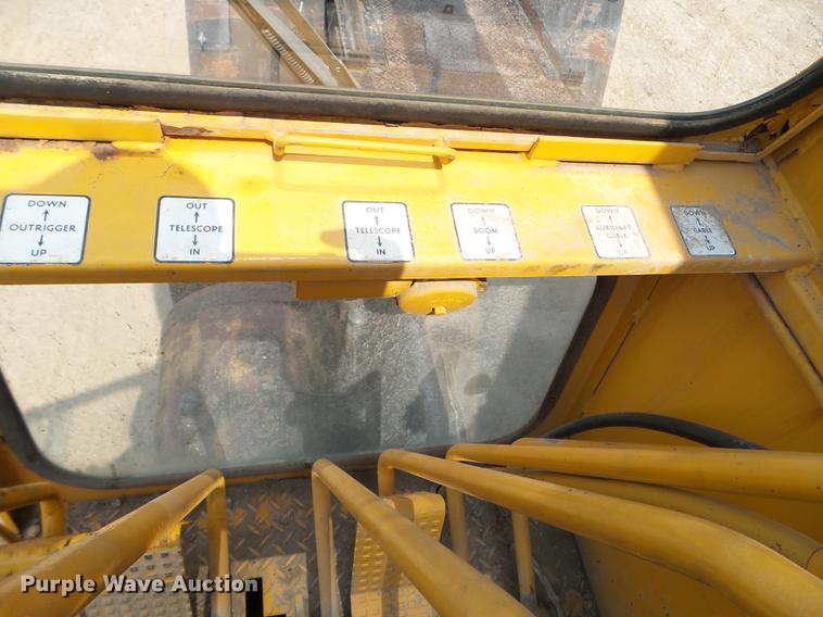 image for item DC4564 1970 Grove TM275T crane