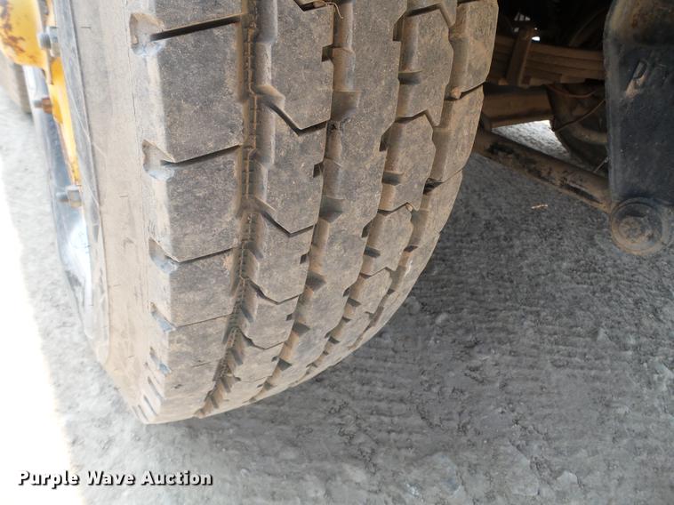 image for item DC4564 1970 Grove TM275T crane