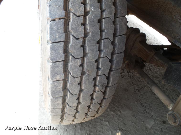 image for item DC4564 1970 Grove TM275T crane