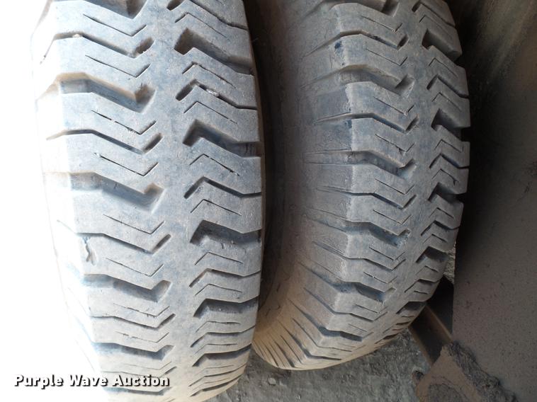 image for item DC4564 1970 Grove TM275T crane