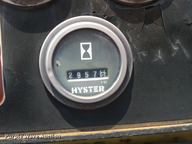 image for item DC4567 1986 Hyster C852A single drum vibratory roller