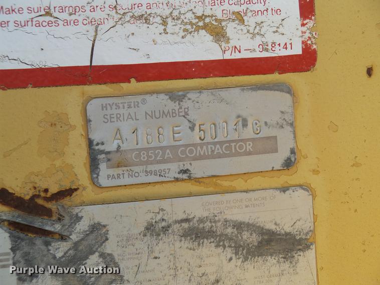 image for item DC4567 1986 Hyster C852A single drum vibratory roller