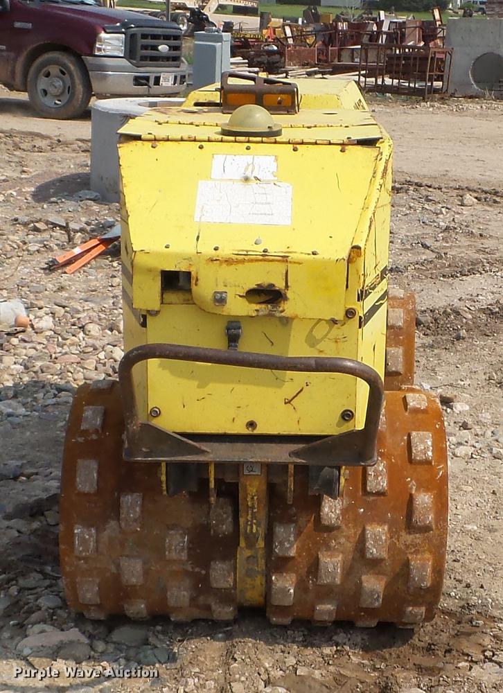 image for item DC4568 1999 Wacker RT820 trench compactor