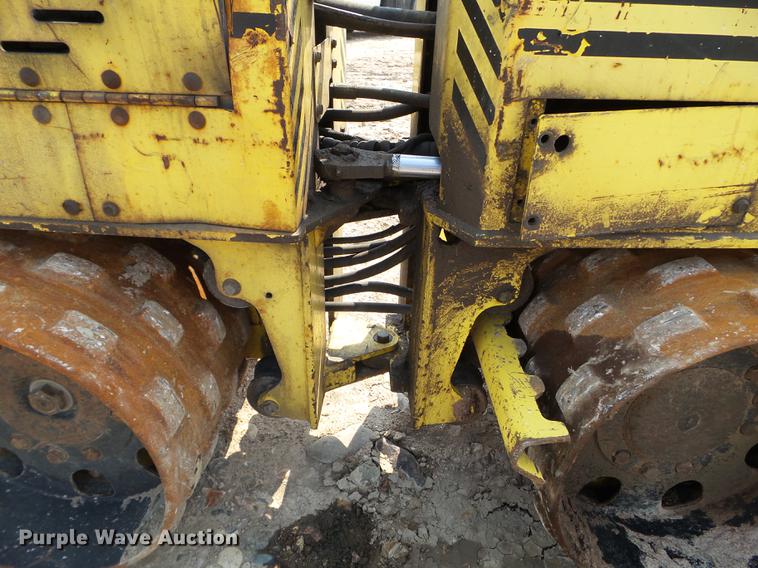 image for item DC4568 1999 Wacker RT820 trench compactor