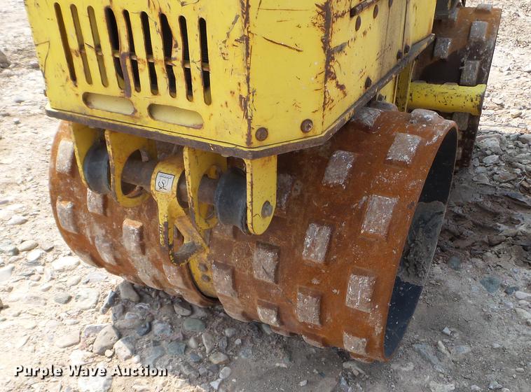image for item DC4568 1999 Wacker RT820 trench compactor