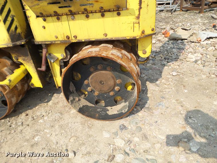 image for item DC4568 1999 Wacker RT820 trench compactor