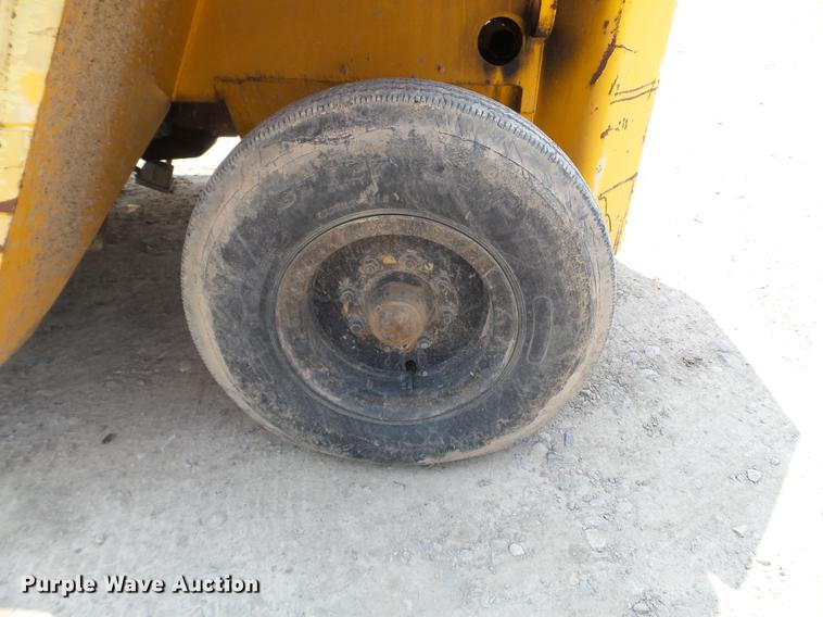 image for item DC4569 Wiggins WD150Y forklift