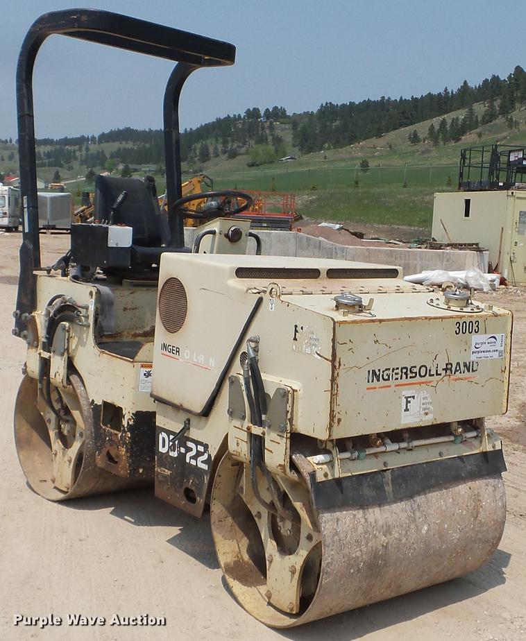 image for item DC4570 1998 Ingersoll Rand DD-22 double drum vibratory roller