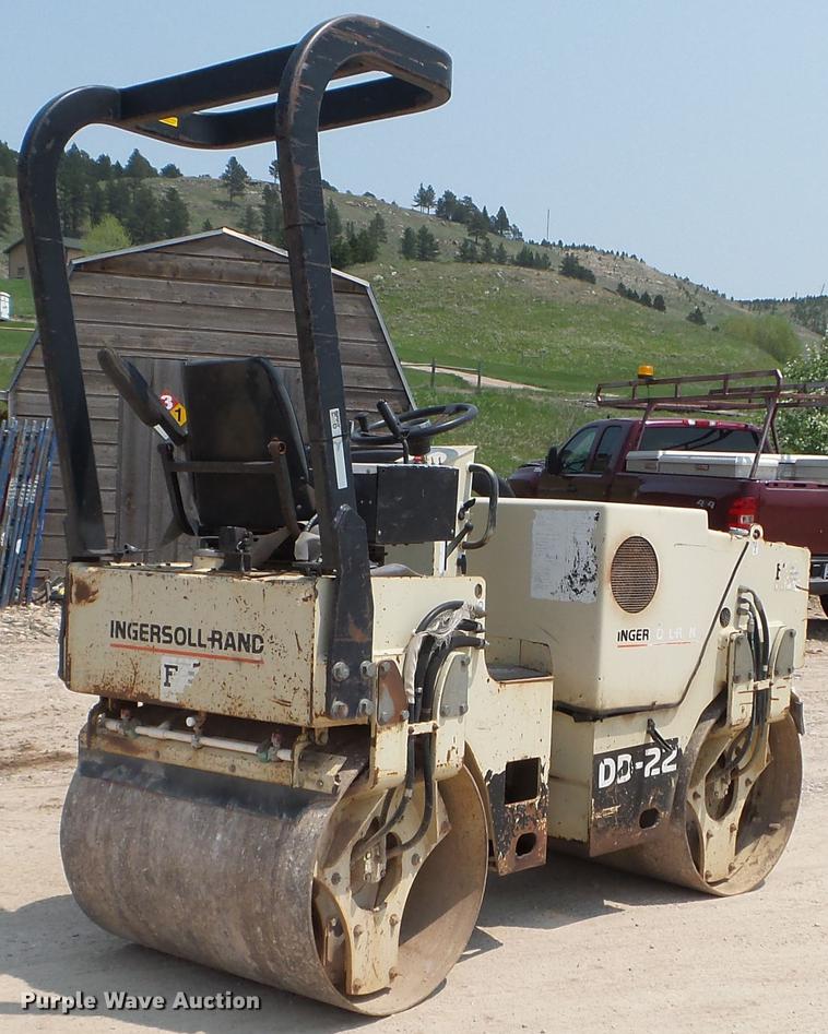 image for item DC4570 1998 Ingersoll Rand DD-22 double drum vibratory roller