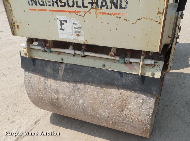 image for item DC4570 1998 Ingersoll Rand DD-22 double drum vibratory roller