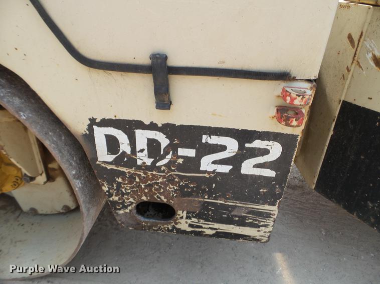 image for item DC4570 1998 Ingersoll Rand DD-22 double drum vibratory roller