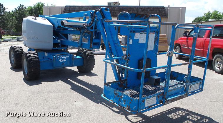 image for item DC5152 2004 Genie Z-45/25J boom lift