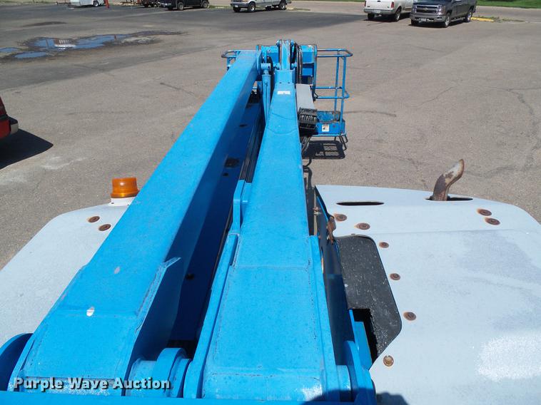 image for item DC5152 2004 Genie Z-45/25J boom lift